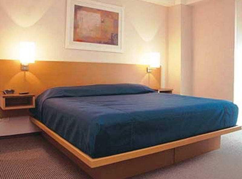 Express By Marriott Apartahotel 4*