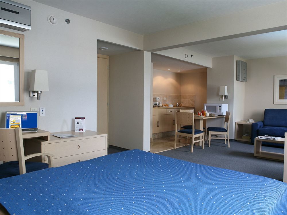 Express By Marriott Apartahotel Querétaro